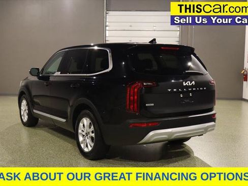 Used 2022 Kia Telluride LX AWD/4WD image 6