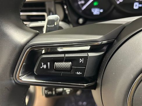 Used 2025 Porsche Macan Turbo AWD/4WD image 16