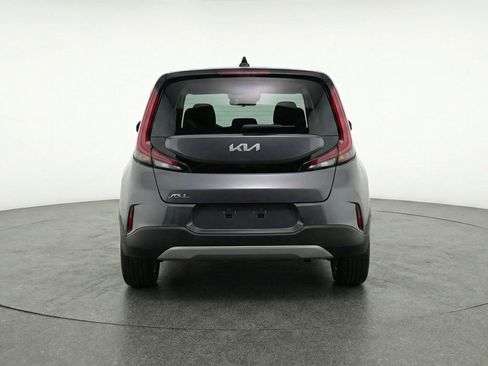 Used 2025 Kia Soul LX w/ LX Technology Package FWD image 7