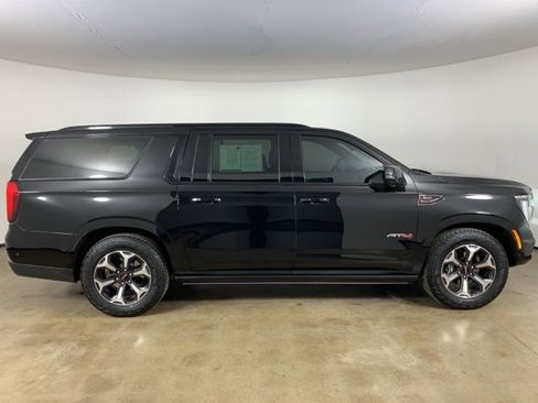 Used 2025 GMC Yukon XL AT4 Ultimate image 7