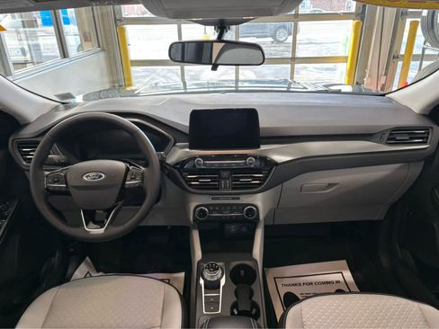 Used 2025 Ford Escape Active w/ Cold Weather Package image 12