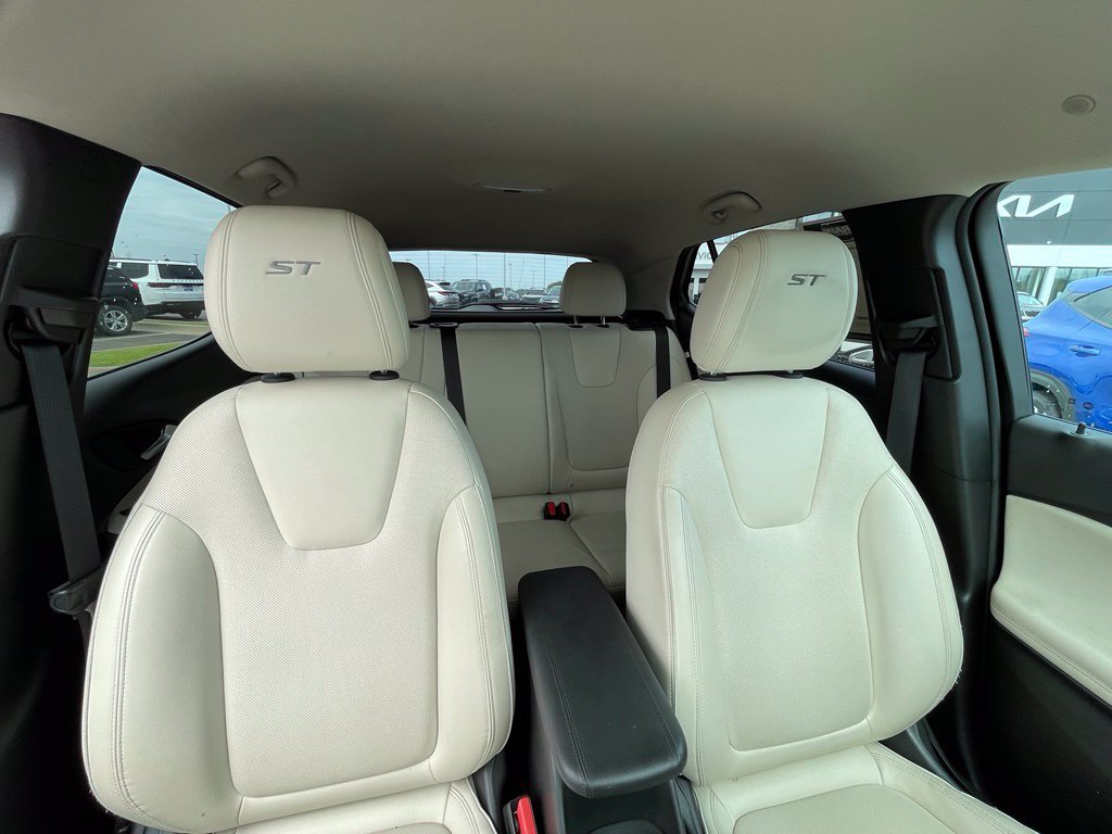 Used 2024 Buick Encore GX Sport Touring FWD image 28