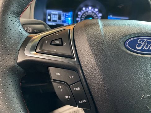 Used 2023 Ford Edge ST-Line image 19