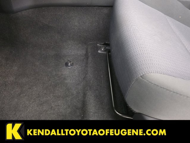 Used 2025 Toyota Prius LE FWD image 21