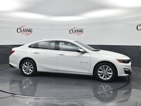 Used 2024 Chevrolet Malibu LT image 6