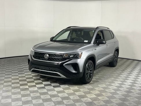 Used 2023 Volkswagen Taos S w/ IQ Drive S Package image 11