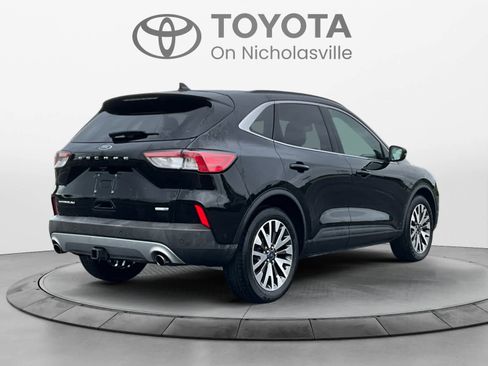 Used 2020 Ford Escape Titanium AWD/4WD image 5