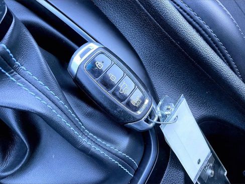 Used 2021 Hyundai Veloster N image 33