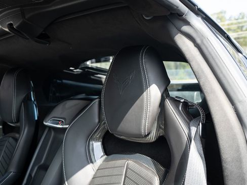 Used 2020 Chevrolet Corvette Stingray Premium Cpe w/ 3LT Preferred Equipment Group RWD image 33