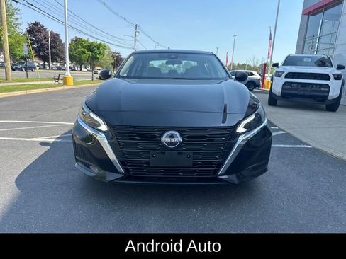 Used 2025 Nissan Altima 2.5 SV FWD image 9