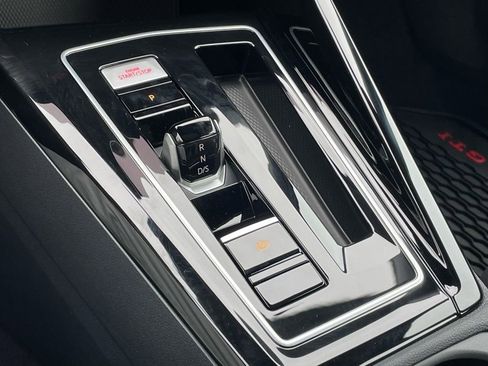 New 2026 Volkswagen GTI SE FWD image 18