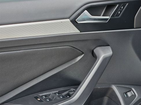 Used 2020 Volkswagen Jetta SE image 11