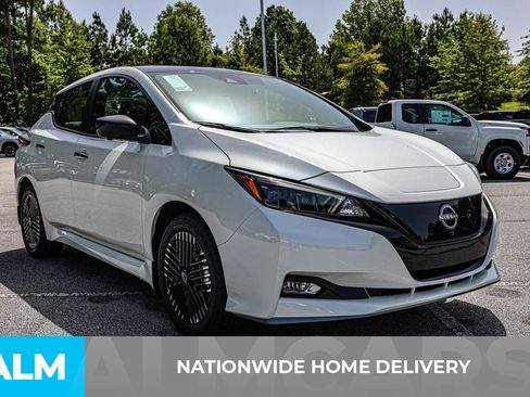 Used 2025 Nissan Leaf SV Plus image 5