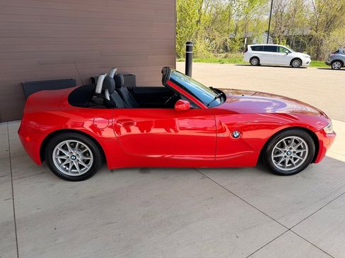 Used 2005 BMW Z4 2.5i RWD image 8