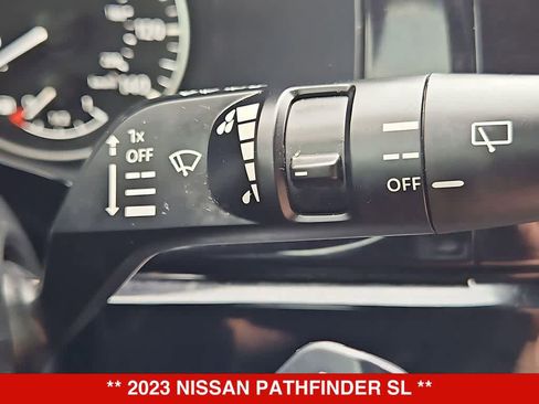 Used 2023 Nissan Pathfinder SL FWD image 26