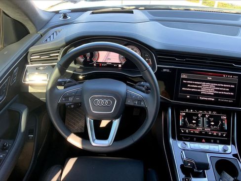 Used 2023 Audi Q8 Prestige w/ Prestige Package image 5