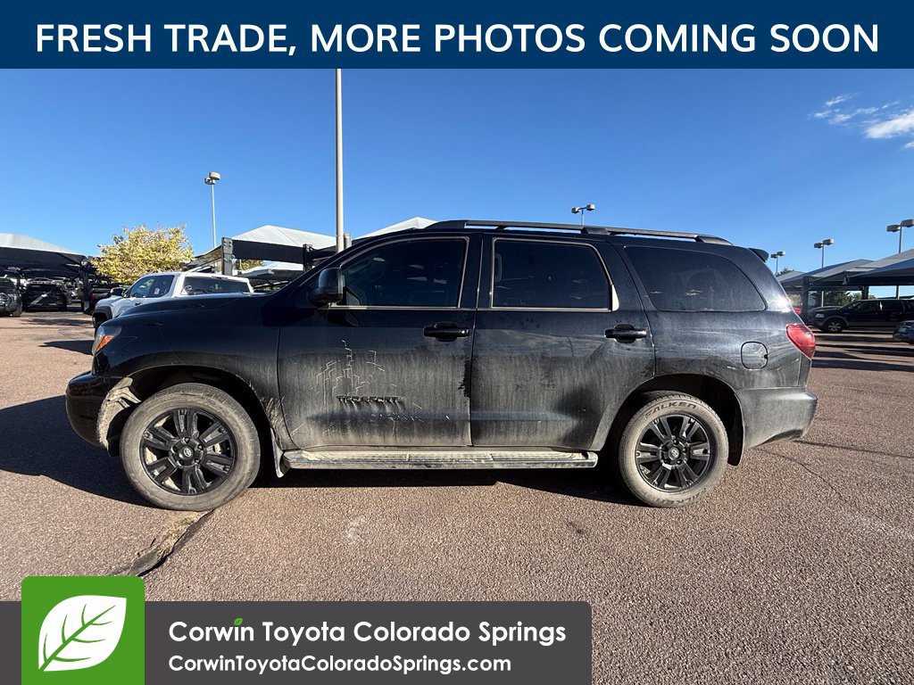 Used 2021 Toyota Sequoia TRD Sport w/ TRD Sport Premium Package AWD/4WD image 4