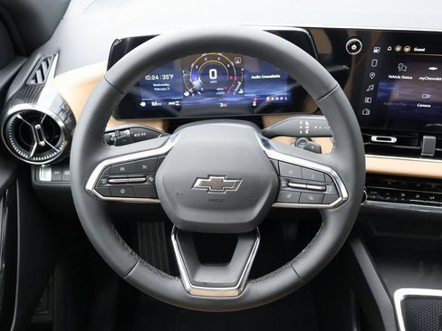 New 2026 Chevrolet Equinox ACTIV image 14