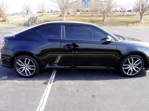 Used 2015 Scion tC Sports Coupe 6-Spd AT image 8