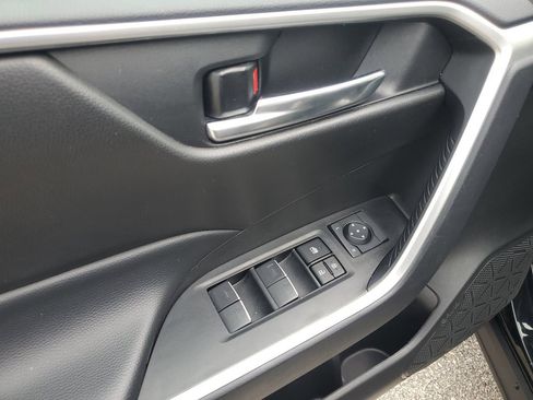 Used 2024 Toyota RAV4 XLE FWD image 14