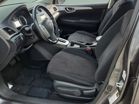Used 2015 Nissan Sentra SV FWD image 9