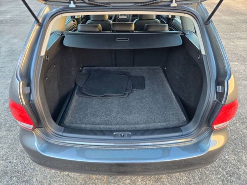 Used 2010 Volkswagen Jetta TDI image 17