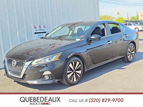 Used 2019 Nissan Altima 2.5 SV FWD image 3