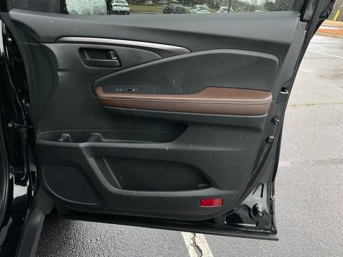 Used 2025 Honda Passport EX-L image 30