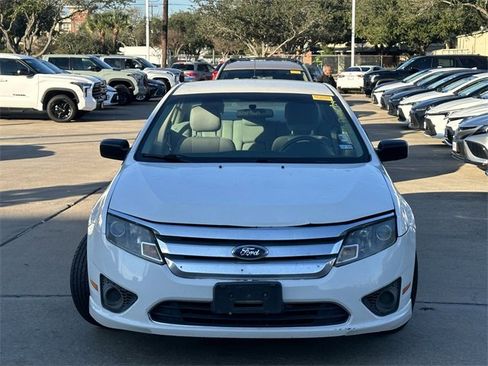 Used 2012 Ford Fusion S image 2