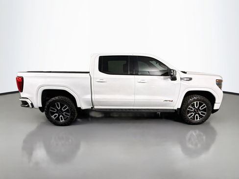 Used 2022 GMC Sierra 1500 AT4 w/ AT4 Premium Package AWD/4WD image 11