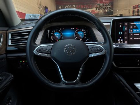 Used 2026 Volkswagen Atlas SE FWD image 38