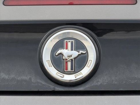 Used 2013 Ford Mustang Premium image 23