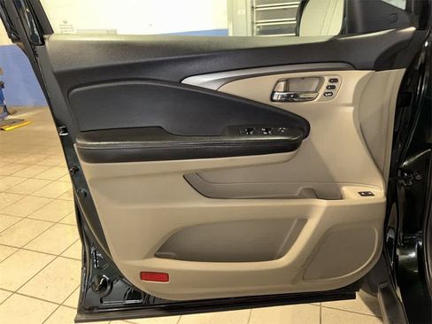 Used 2019 Honda Pilot EX-L image 32