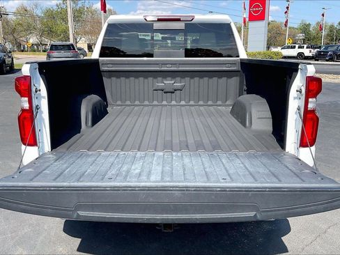 Used 2021 Chevrolet Silverado 1500 LTZ AWD/4WD image 19