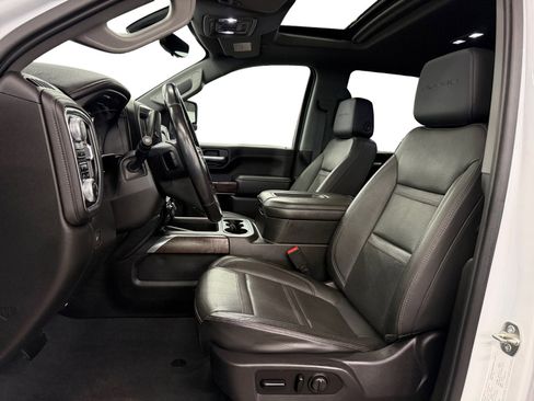 Used 2021 GMC Sierra 3500 Denali w/ Denali Ultimate Package image 9