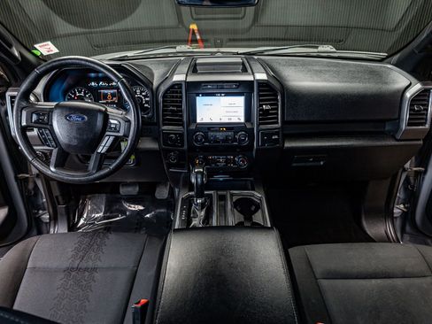 Used 2019 Ford F150 Lariat image 12