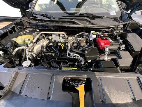 Certified 2021 Nissan Rogue SV image 30