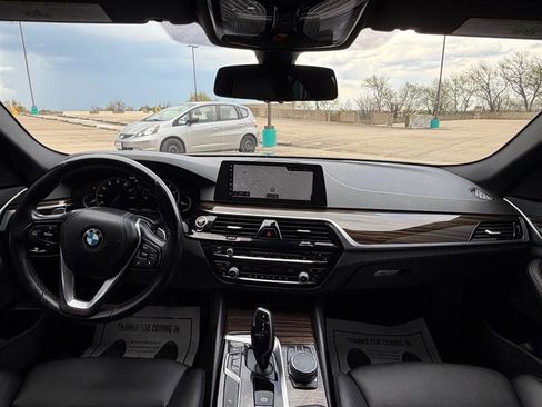 Used 2018 BMW 530i RWD image 37