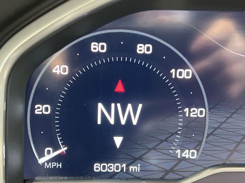 Used 2024 GMC Sierra 3500 AT4 w/ AT4 Preferred Package image 15