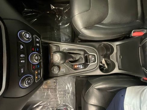 Used 2019 Jeep Cherokee Limited AWD/4WD image 21