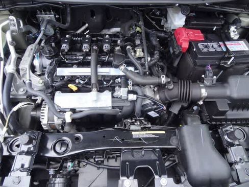 Used 2025 Nissan Versa SV FWD image 32