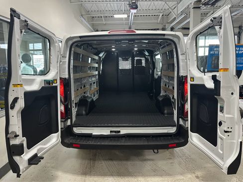 Used 2024 Ford Transit 250 Low Roof w/ Exterior Upgrade Package image 23