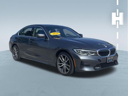 Used 2021 BMW 330i xDrive Sedan w/ Convenience Package AWD/4WD image 1