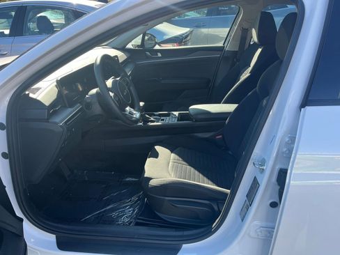 Used 2025 Kia K5 LXS image 23