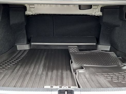 Used 2025 Toyota Camry SE FWD image 27