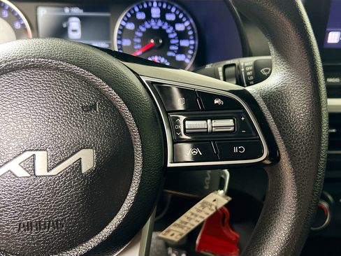 Used 2024 Kia Forte LXS image 19