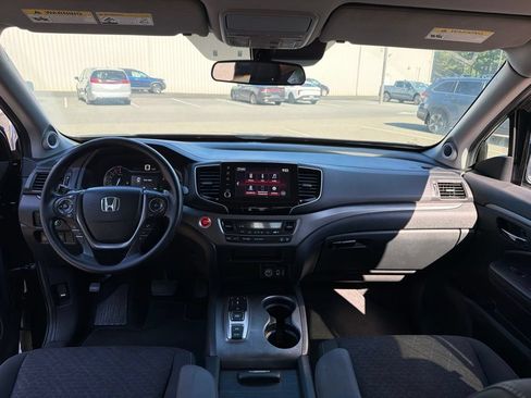 Used 2023 Honda Ridgeline Sport image 8