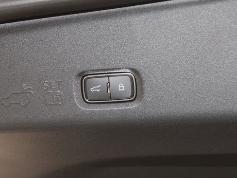 New 2026 Ford Expedition Active AWD/4WD image 17