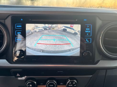Used 2019 Toyota Tacoma SR5 image 23