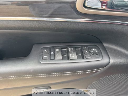 Used 2016 Jeep Grand Cherokee Overland w/ Advanced Technology Group image 10